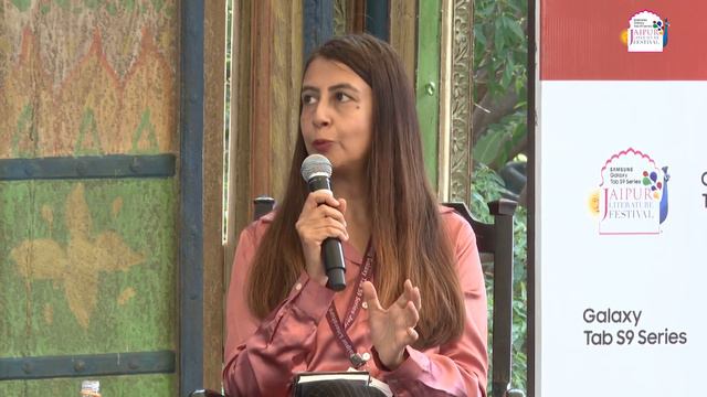 Philosophy, Fantasy and Fandom: B Jeyamohan & Suchitra Ramachandran in conversation with Anjum Hasa смотреть онлайн