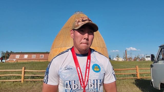 Айхал Бюлтясов Дыгын оонньууларын 400м кыайыылааҕа... смотреть онлайн