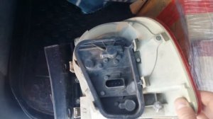 замена лампочки в габаритах туарег