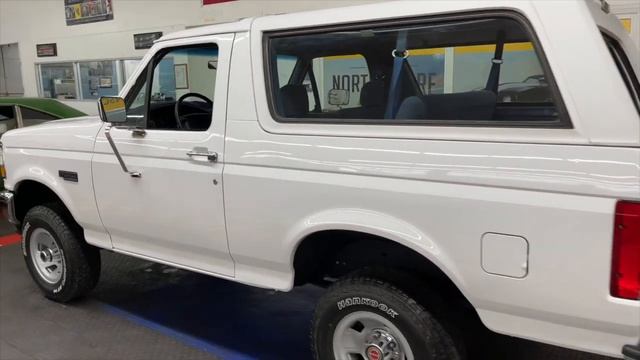 1994 Ford Bronco XL смотреть онлайн