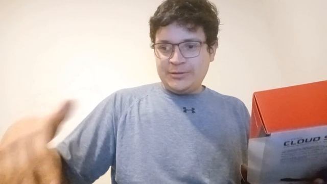 unboxing of Hyper X Cloud Stinger смотреть онлайн