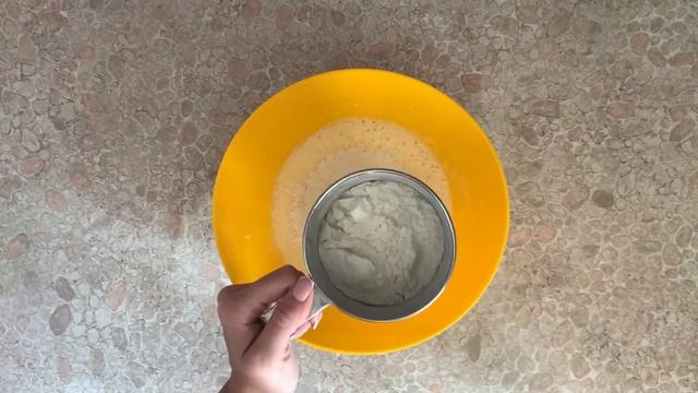 Шарлотка! Простой рецепт очень вкусной сезонной шарлотки с ранетками . Быстро, вкусно, бюджетно смотреть онлайн