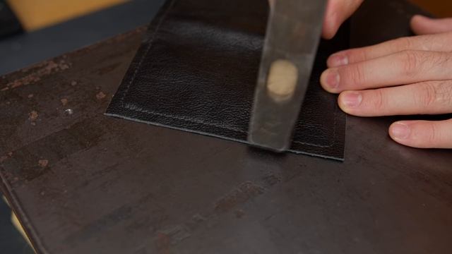 Обложка на паспорт из кожи. Бесплатная выкройка в PDF смотреть онлайн