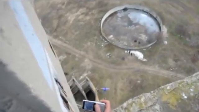 Нереально ! Опасный прыжок. Прыжок в бездну ! Rope Jumping смотреть онлайн