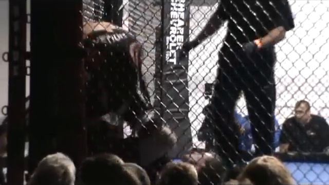 Bruce Richards vs. Ian Beatease XCP: Cage Wars (5/12/12)