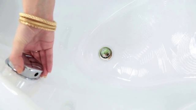 Ванна акриловая угловая Тритон СИНДИ 125*125*64 с панелью, каркасом, сифоном смотреть онлайн