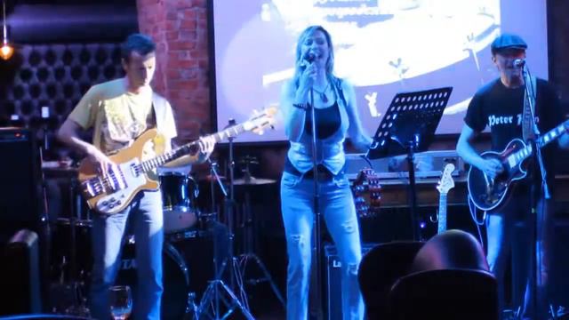 Ирина Ракитина и "Magic Blues Band".Сover "Knockin on heaven's door". смотреть онлайн
