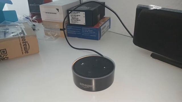 Amazon Echo Dot | Unboxing | Philips Hue | TP Link смотреть онлайн