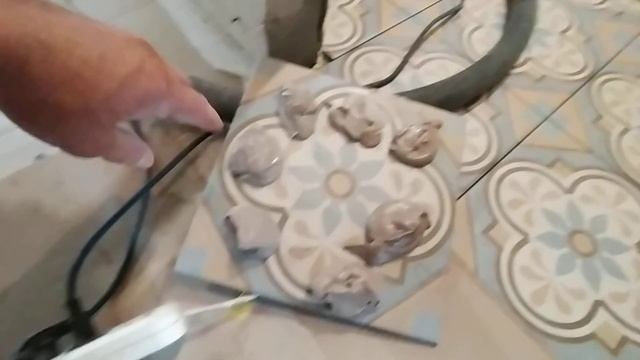 Цвет затирки впервые подобрать не удалось смотреть онлайн