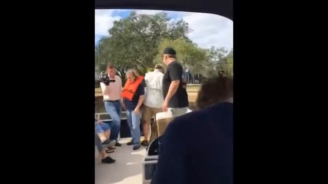 ТЕСТЫ НА ПАССАЖИРОВМЕСТИМОСТЬ И ГРУЗОПОДЪЕМНОСТЬ ПОНТОННОЙ ЛОДКИ смотреть онлайн