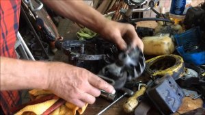 Почему триммер весь в масле?!Одна из вполне вероятных причин!)