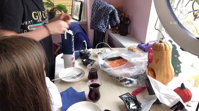 Happy Halloween // празднуем Хэллоуин с подругой смотреть онлайн