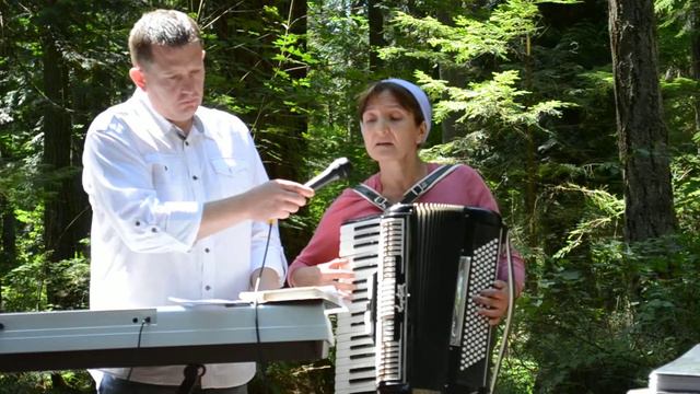 Мы видим везде как хоронят людей. смотреть онлайн