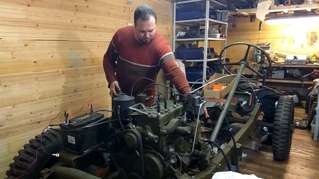 Запуск двигателя Willys MB смотреть онлайн
