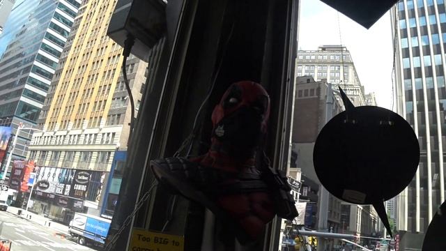 What I found at MIDTOWN COMICS | Times Square, New York City | Store Tour, 2021 смотреть онлайн