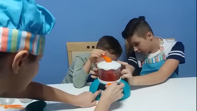 Делаем дома вкусные желейные конфеты. смотреть онлайн