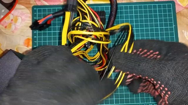 ОБЗОР НА Ginzzu 500W (CB500) ATX,12CM,20+4p,CPU(4+4), PCI-E(6p), 4*SATA, 3*IDE, кабель питания