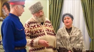 Черный ворон,  друг ты мой залетный