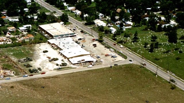 Eight Minutes in August: The F-5 Plainfield Tornado of 1990 смотреть онлайн