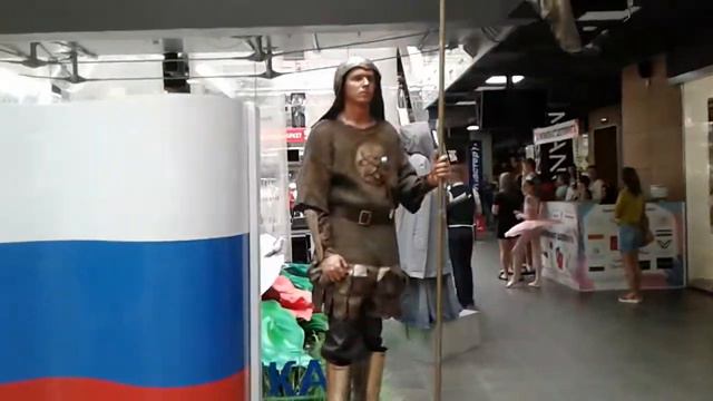Живые статуи в Волгограде. История России смотреть онлайн