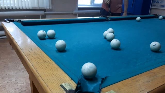 Для любителей русского бильярда, приятного просмотра. смотреть онлайн