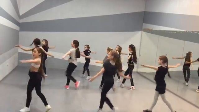 Моя группа по танцам ❤ смотреть онлайн