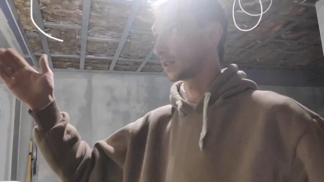 У маляра на объекте, опыт мастера, лайфхаки в отделочных работах смотреть онлайн