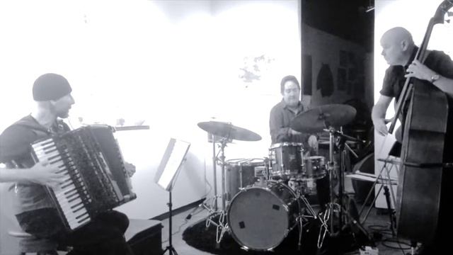 Antonello Messina Trio - (Someday my prince will come) смотреть онлайн