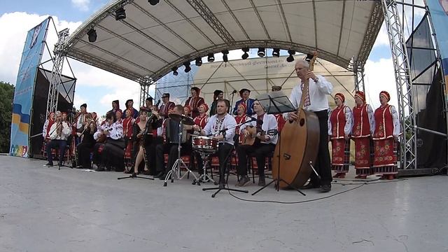 Стоїть гора високaя Попід горою гай, гай, гай!!!