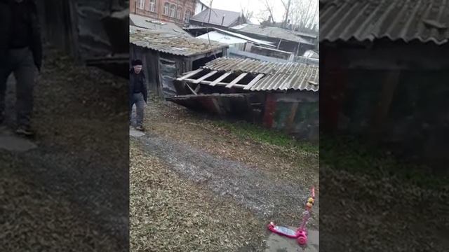таже история, ничего нового. когда шевелиться начнут? смотреть онлайн