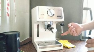 Техника без заморочек! Кофемашина DeLonghi ECP33.21.W