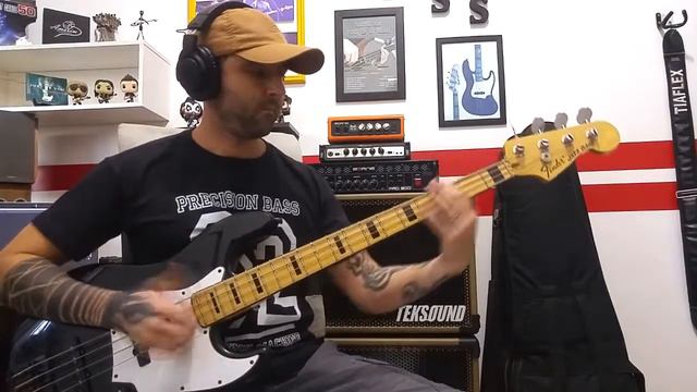 Precision Bass vs Jazz Bass (neck pickup) смотреть онлайн