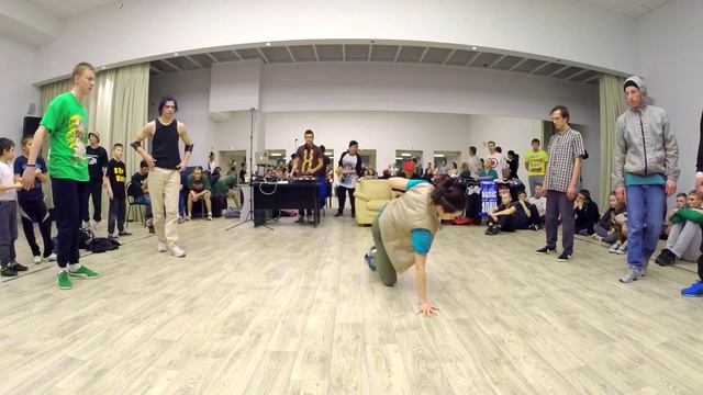 UNI-GYM BATTLE - 3х3 CREW смотреть онлайн