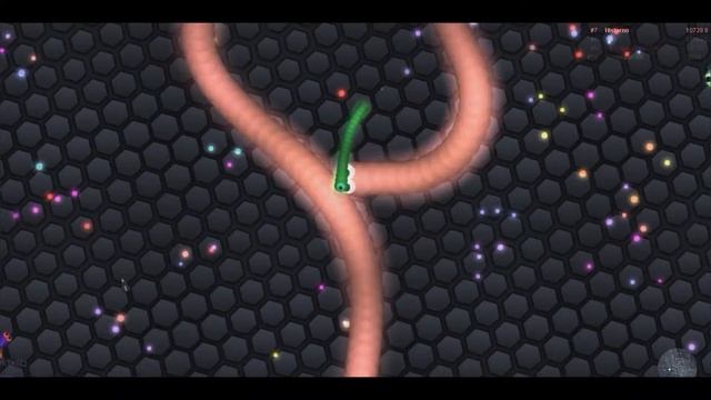 КАК ИГРАТЬ В SLITHER.IO??[RUS] смотреть онлайн