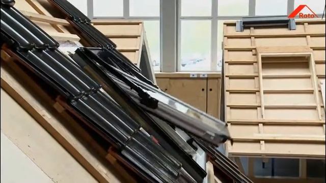 Монтаж мансардного окна Roto Designo смотреть онлайн