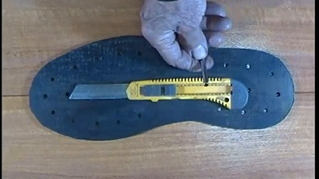 Шипы для шипованной резины на зимние ботинки. смотреть онлайн