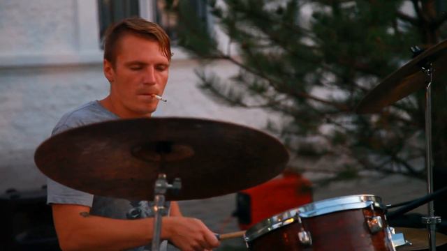 Группа Далее - ( cover ) Кино - Пачка сигарет смотреть онлайн