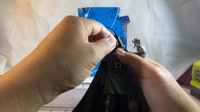 Unboxing Marvel Legends Doctor Doom Fantastic Four 2020 BAF Super Skrull Pt.1 смотреть онлайн