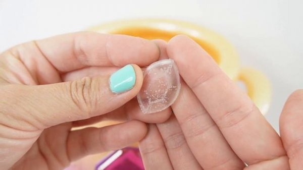 Magic Mixies Magic Cauldron Unboxing and Toy Review