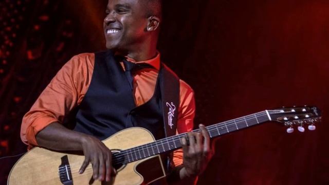 SPC & Raça Negra - Nua e Crua (Música Nova/2014 - DVD Gigantes do Samba) смотреть онлайн