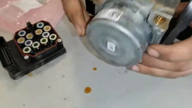 Chevrolet Equinox 2018 Parking brake failure DTC C0561-43 смотреть онлайн