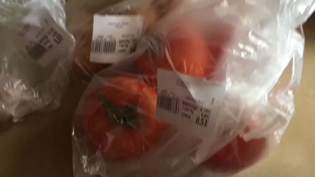 Еженедельные покупки продуктов.