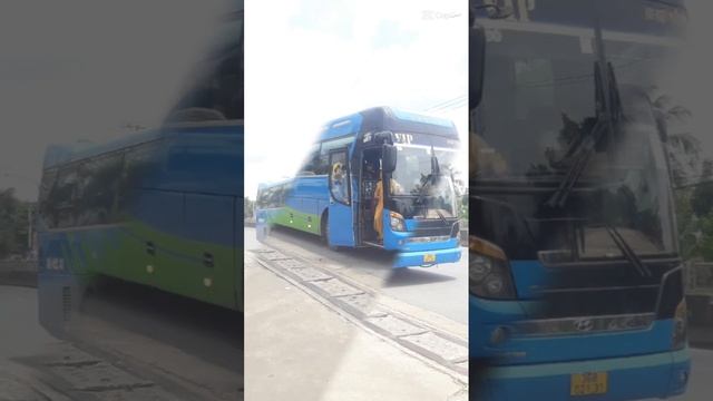 Xe khách Hyundai Universe nhập(2)