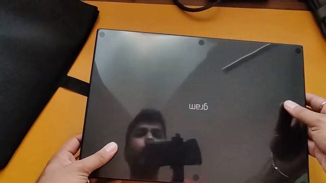 LG Gram 16 Ultra-Light 11th Gen Core I5,8 GB RAM, 512 GB SSD Unboxing