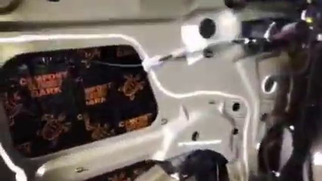 Comfort Mat Dark наиболее актуален для вибронагруженных участков микроавтобуса Peugeot Traveller смотреть онлайн