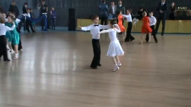 Бондаренко Максим и Гамова Ира. Клуб "Империя танца". Киев. смотреть онлайн