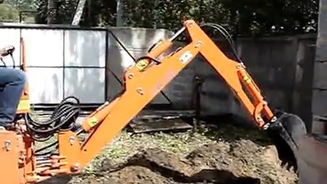 Экскаватор навесной для МТЗ 82. Модель LW 8E смотреть онлайн