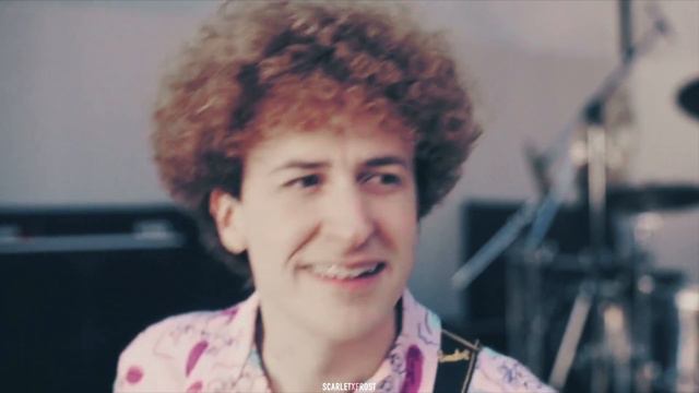 ▶︎ Joe Mazzello / John Deacon || Everybody Loves Me смотреть онлайн