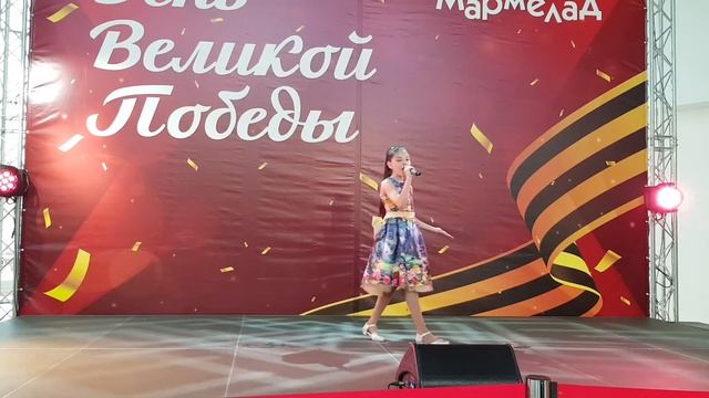 "Рожденные под солнцем " сл Ю.Давидюк исп.Султанова Регина, Волгоград смотреть онлайн