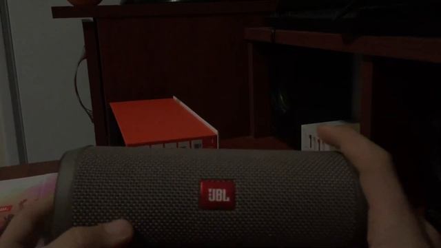 Обзор колонки JBL Flip 4 после года использувания смотреть онлайн
